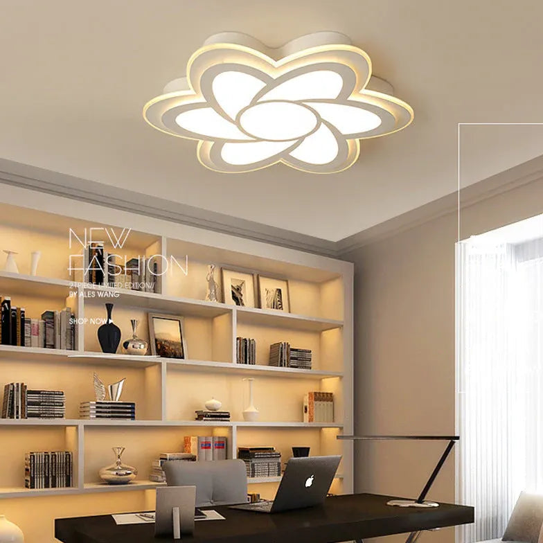Moderne Deckenleuchte LED mit Acryl Blütenform - Clowas.de