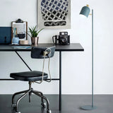 Adjustable Head Straight Rod Minimalist Floor Lamp