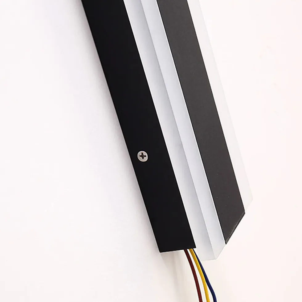 Black Linear Metal Outdoor Wall Lamp