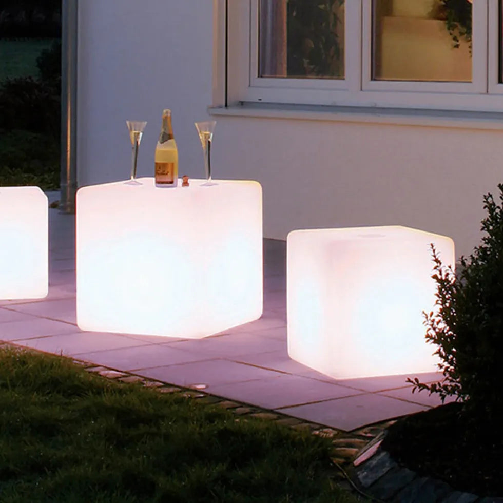 Outdoor Stehlampe weiß minimalistisches Quadrat Design - Clowas.de