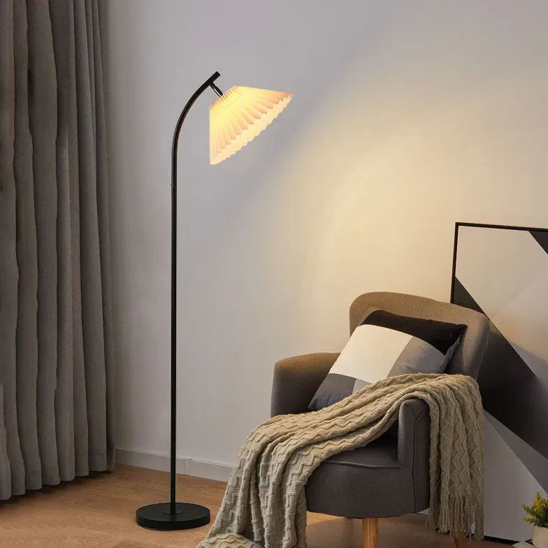 Schwarz minimalistische moderne gewölbte Stehlampe