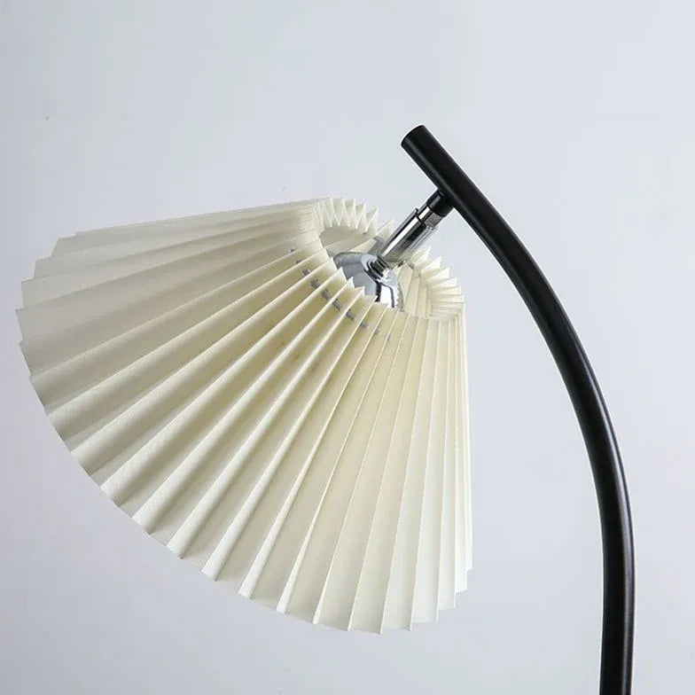 Schwarz minimalistische moderne gewölbte Stehlampe