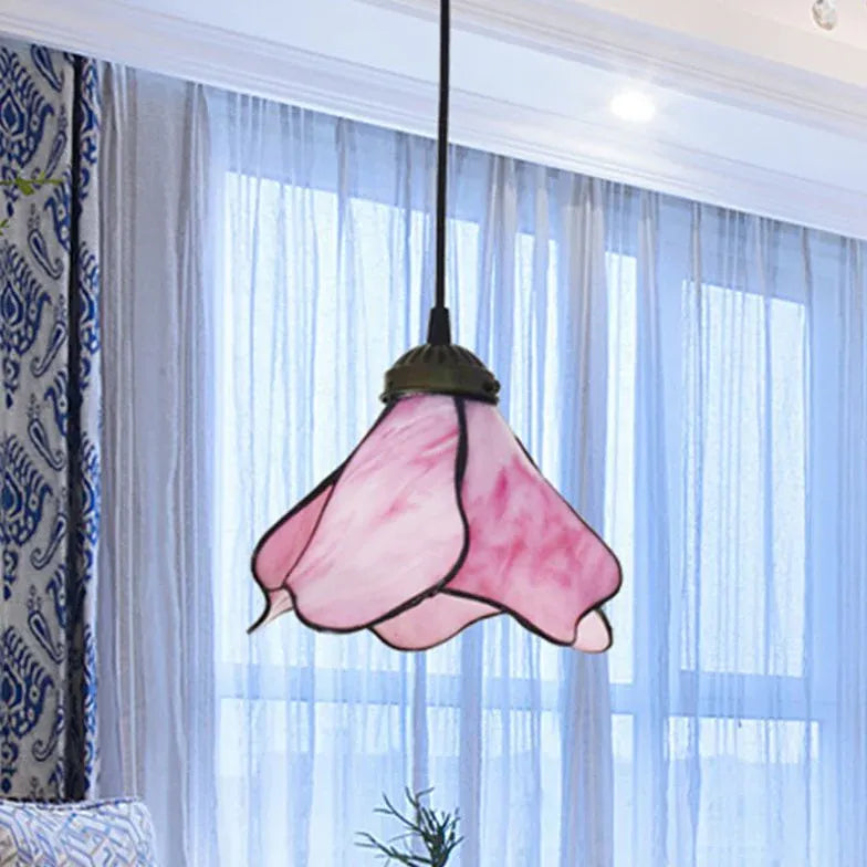 Pendelleuchte bunt Glas dreiköpfige Blumen im Landhausstil - Clowas.de