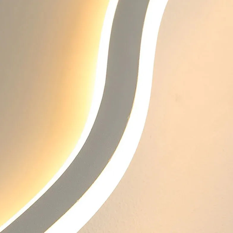 Linear Tube Wave-Shaped Ceiling Light