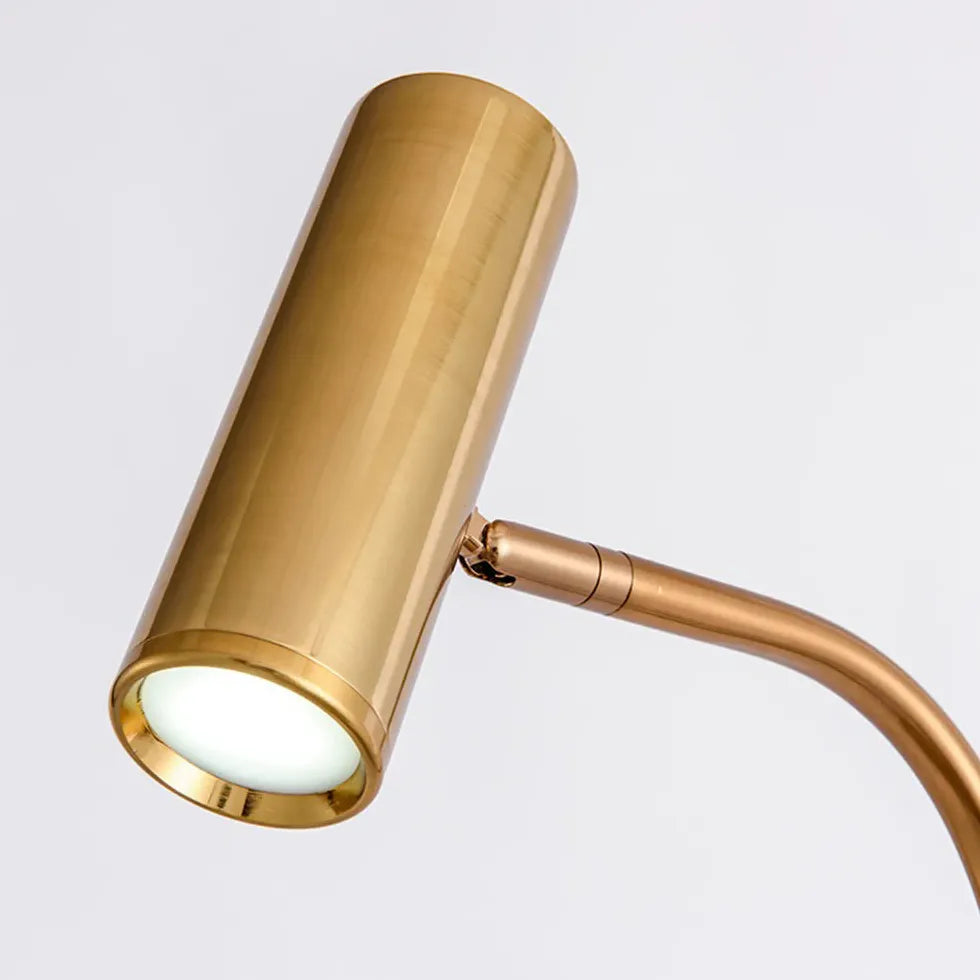 Minimalistische Goldstehlampe mit Tisch