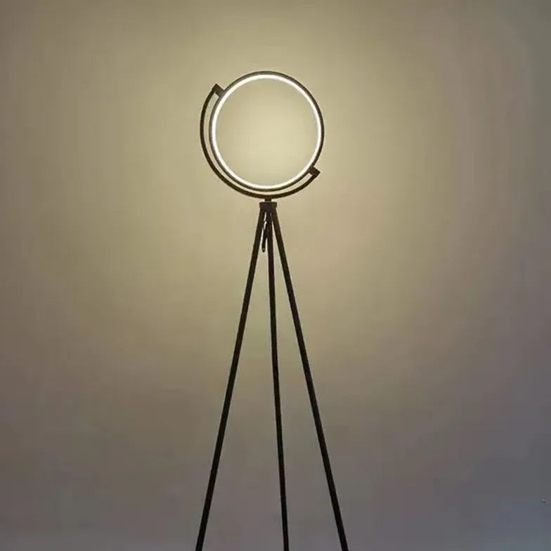 Minimalistische Ringstativ -Stofflampe