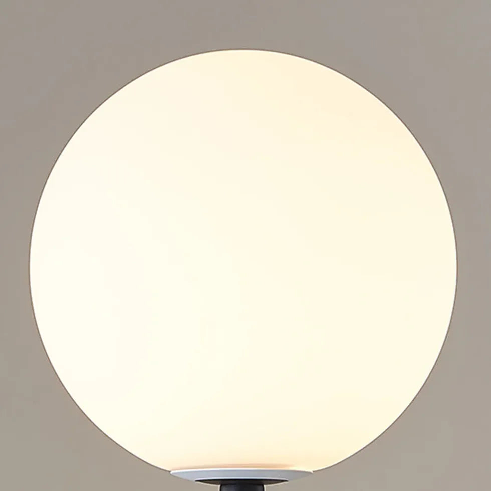 White Globe Vintage klassische Stehlampe