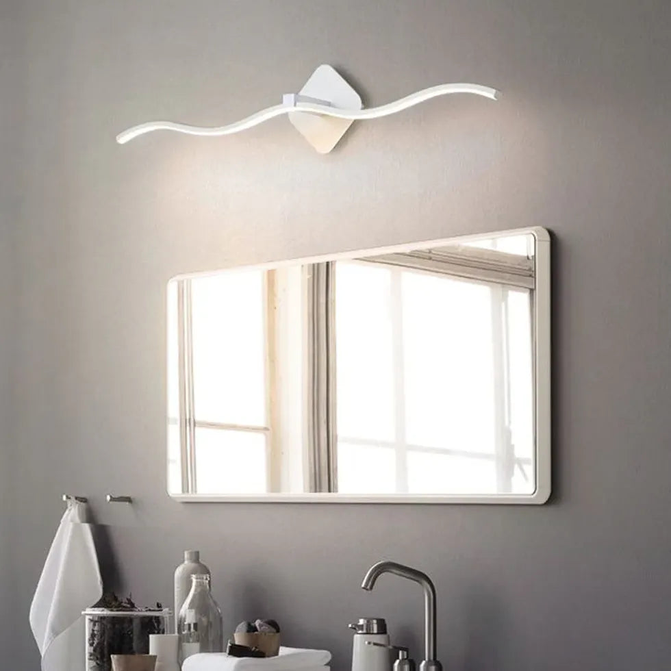 Schwarze Wandleuchten mit wellenförmigem minimalistischem Design - Clowas.de