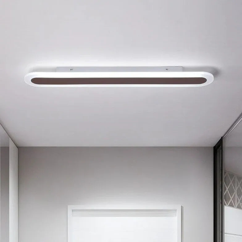 Sehr helle LED Deckenleuchte in modernem ovalen Design - Clowas.de