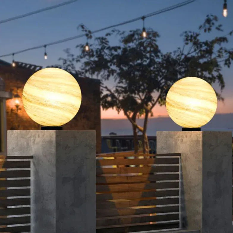 Solar Gartenlampe Kugel moderne Lichtakzente im Garten - Clowas.de