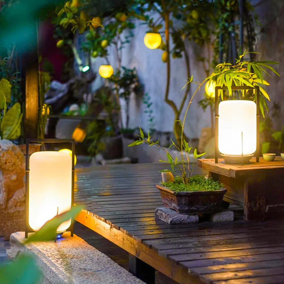 Stehlampe Outdoor Weiss schlichte wiederaufladbare Beleuchtung - Clowas.de