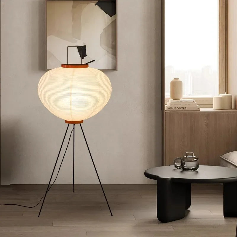 Dreibein Papier Stehlampe im Japanischen Laternenstil