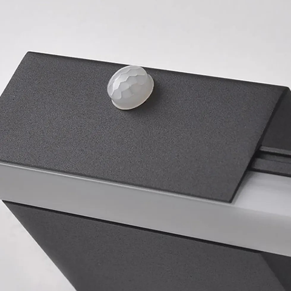 Wandleuchte Bad Design im modernen nordischen Aluminium Stil - Clowas.de