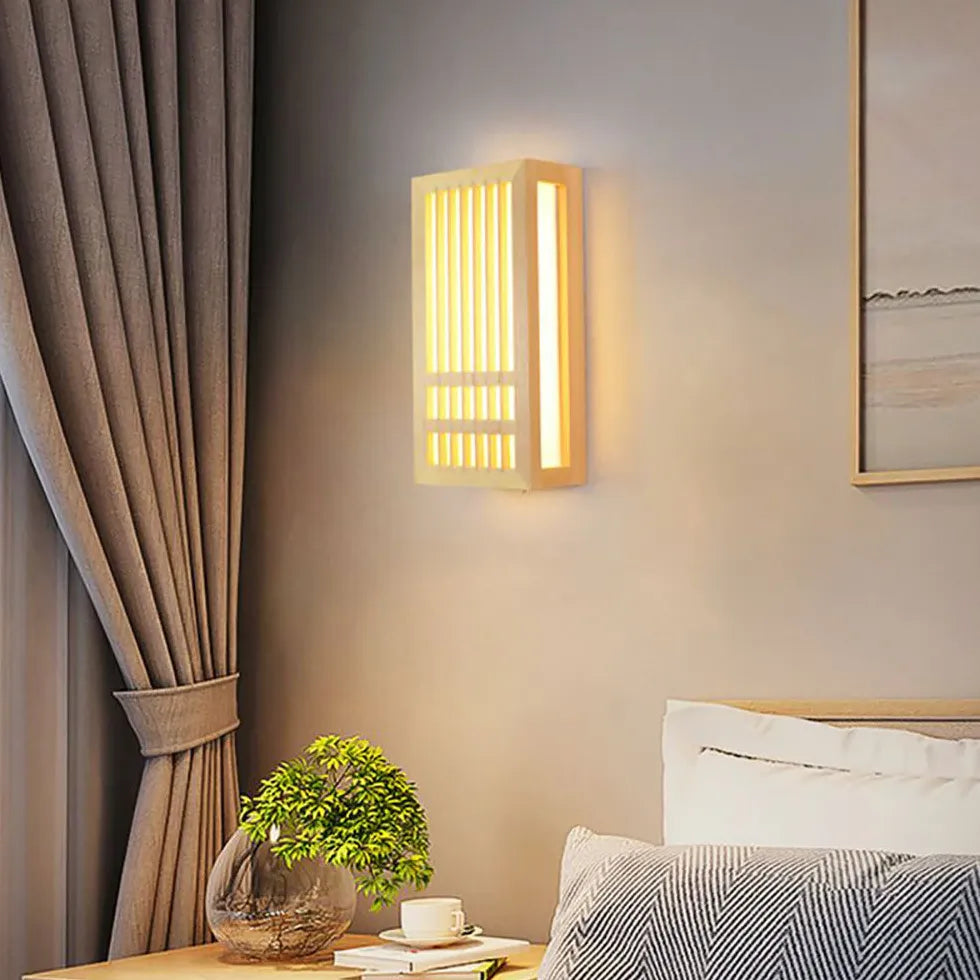 wandleuchte flach design nordisch schlichtes Holz - Clowas.de