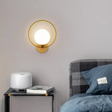 wandleuchte gold rund für modernes minimalistisches Schlafzimmer - Clowas.de