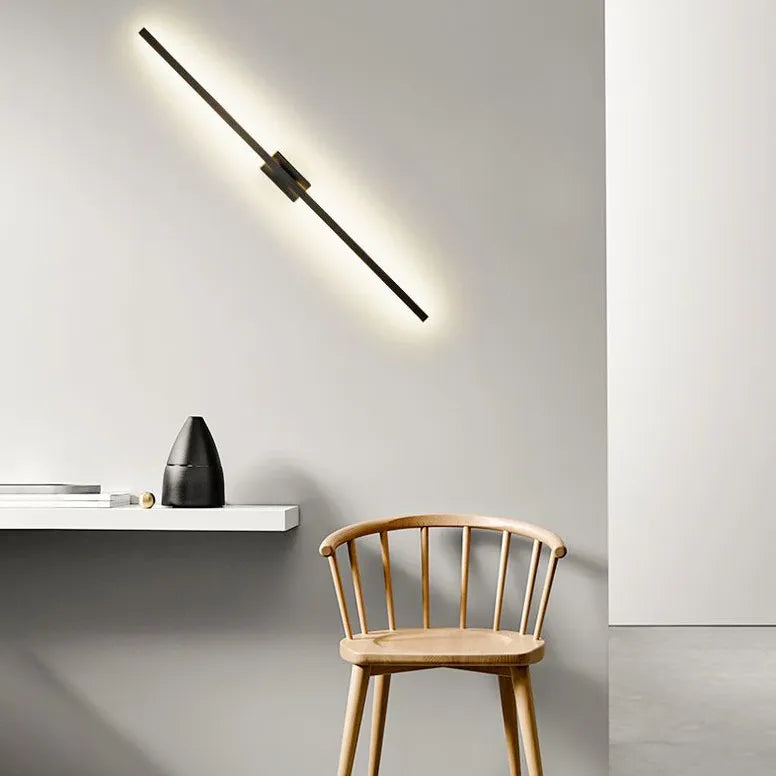 Wandleuchte lang schwarz für modernes Wohndesign - Clowas.de