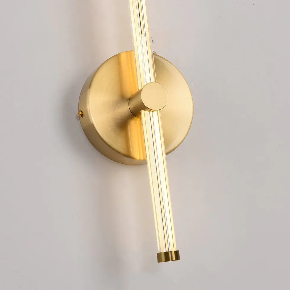 Wandleuchte Messing Modern mit LED und schlichtem Design - Clowas.de