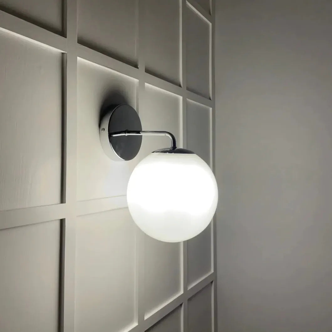 wandleuchte mit schirm weiß modernes Design in Kugelform - Clowas.de
