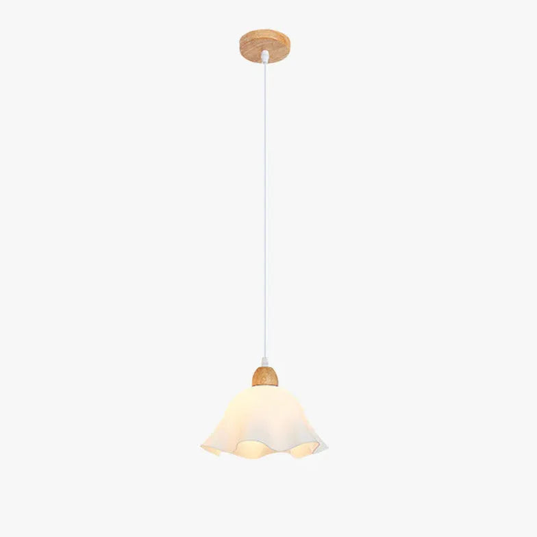 Weisse Pendelleuchte nordisch modern schlichtes Blumendesign - Clowas.de