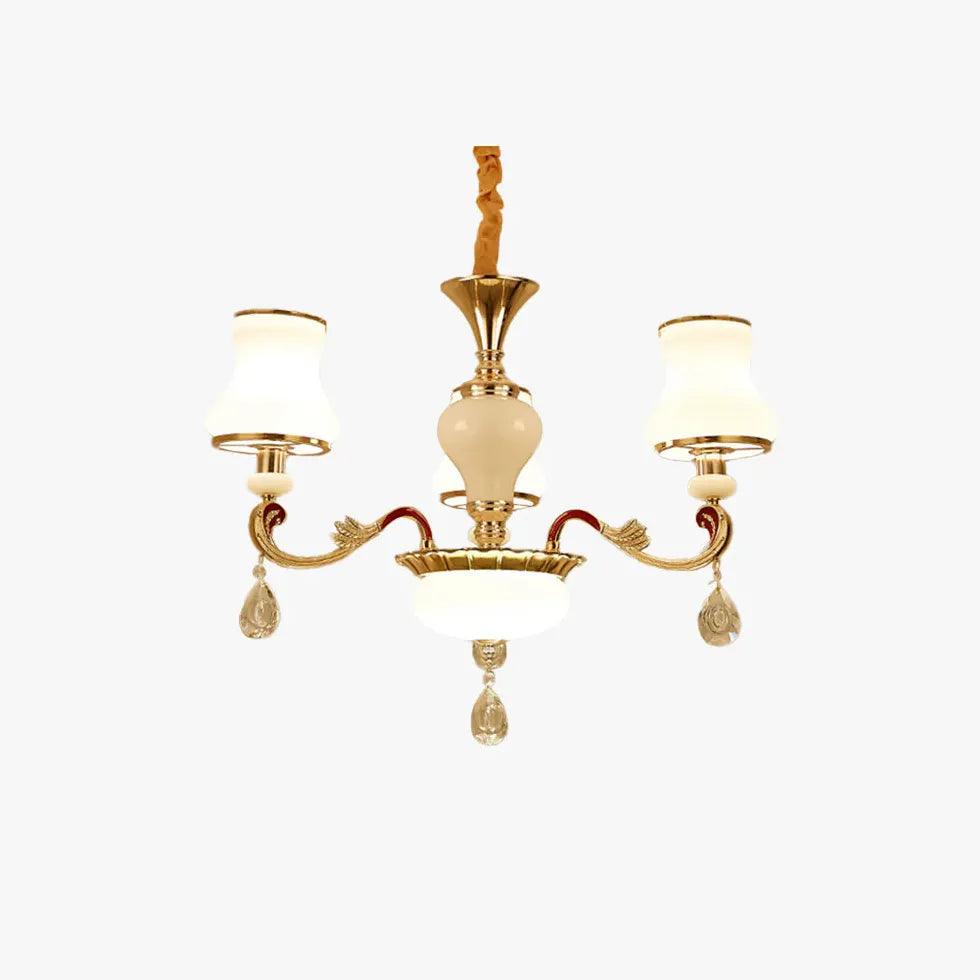 Goldene Kronleuchter für elegantes europäisches Ambiente - Clowas.de