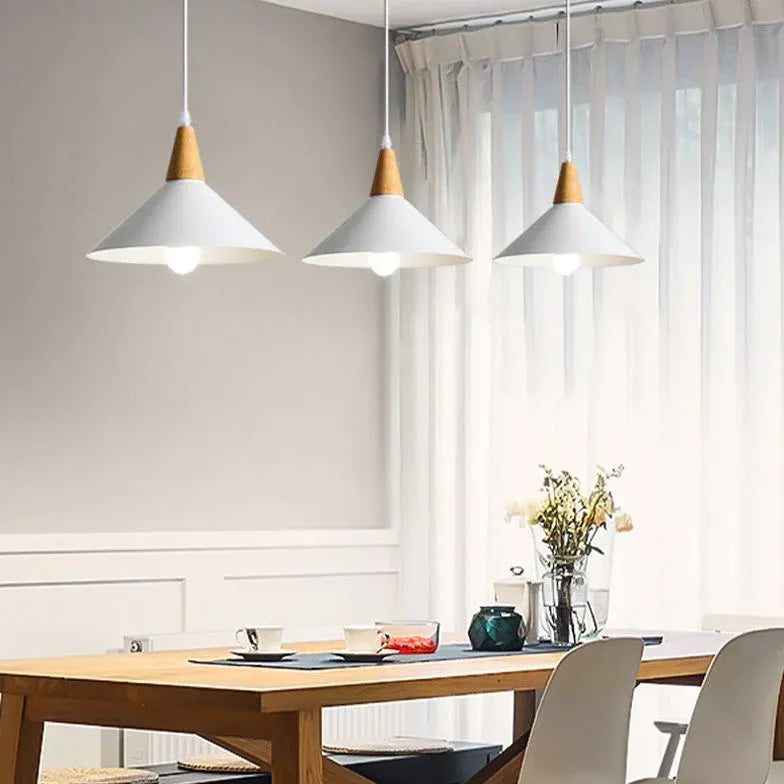 Pendelleuchte Ecke Wohnzimmer nordisch stilvoll modern - Clowas.de